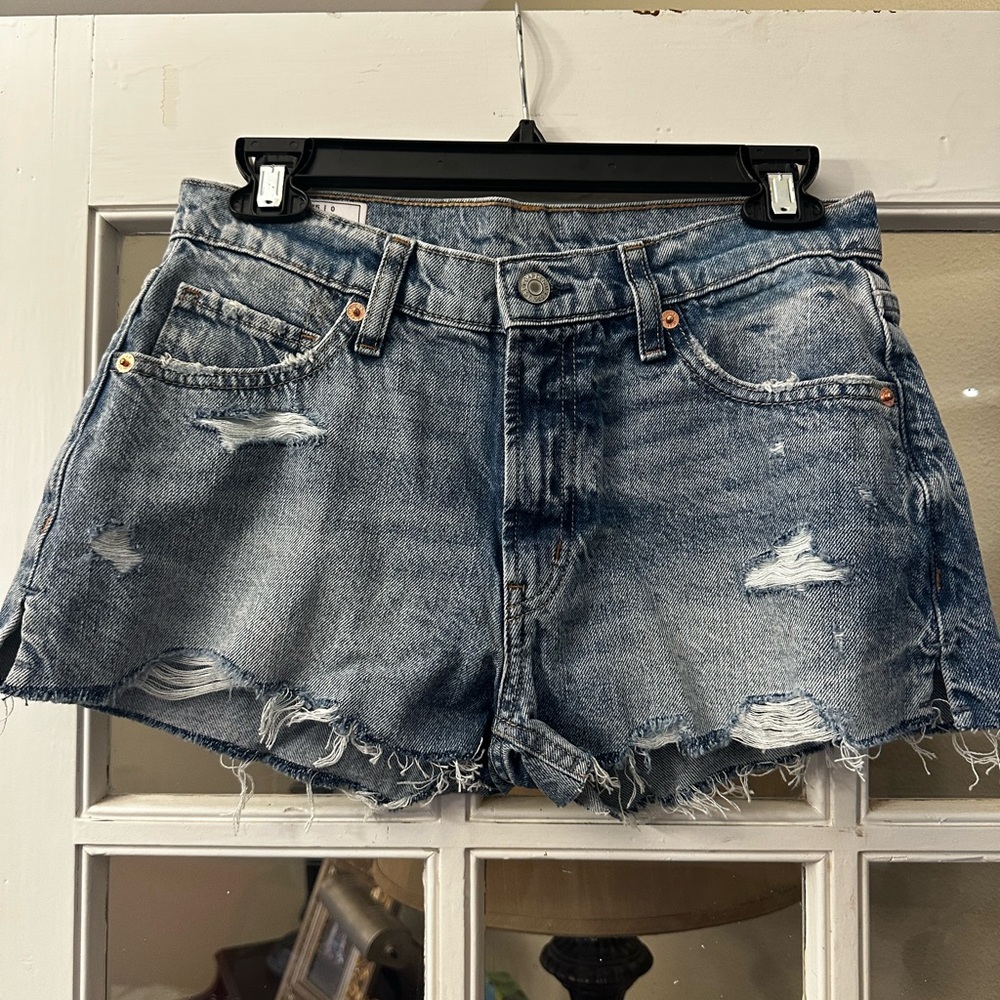 GAP Women’s Jean Shorts Size 25 Like New
